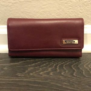 Kenneth Cole Reaction Maroon Wallet
